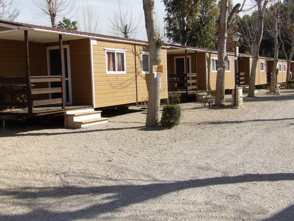 Oasis Country Park Hotel Rugat Buitenkant foto