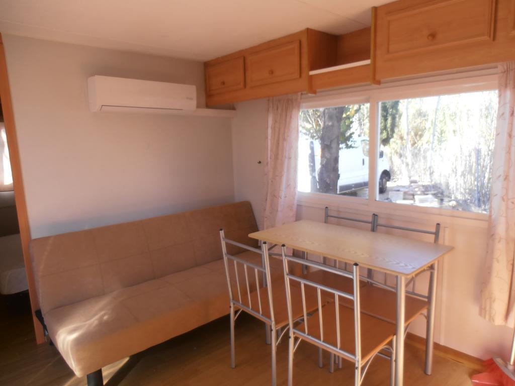 Oasis Country Park Hotel Rugat Buitenkant foto